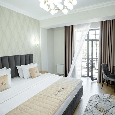 סמרקנד Wellfort Hotel מראה חיצוני תמונה