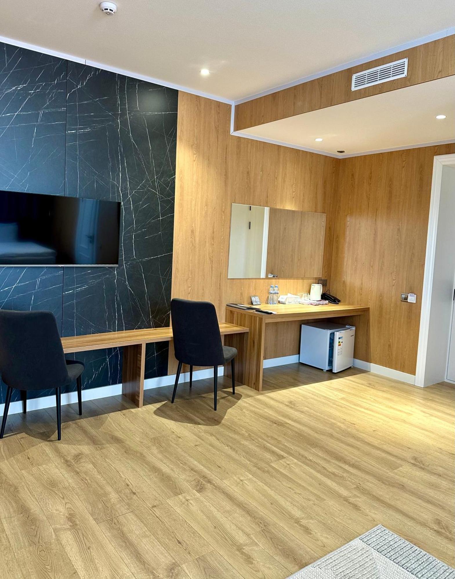 סמרקנד Wellfort Hotel מראה חיצוני תמונה